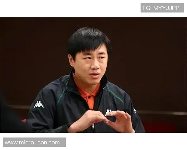 体坛解说员揭秘足球明星背后的故事与成就 体坛解说员揭秘足球明星背后的故事与成就