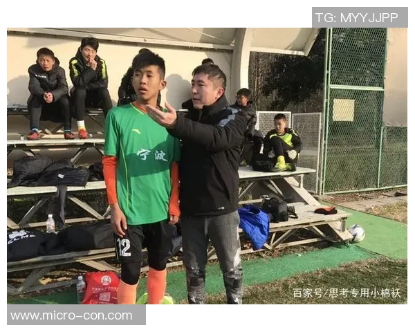 足球明星喜讯频传正式宣布即将迎来新生儿成为幸福爸爸的感人时刻 足球明星喜讯频传正式宣布即将迎来新生儿成为幸福爸爸的感人时刻