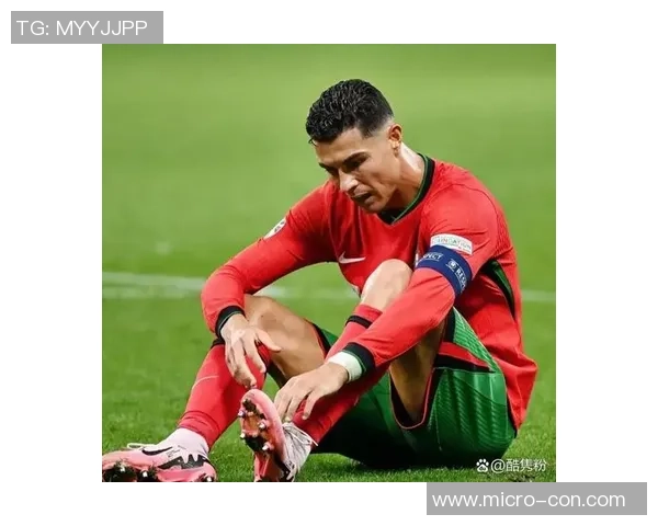 足球明星风采尽显海量照片汇聚球场传奇瞬间 足球明星风采尽显海量照片汇聚球场传奇瞬间