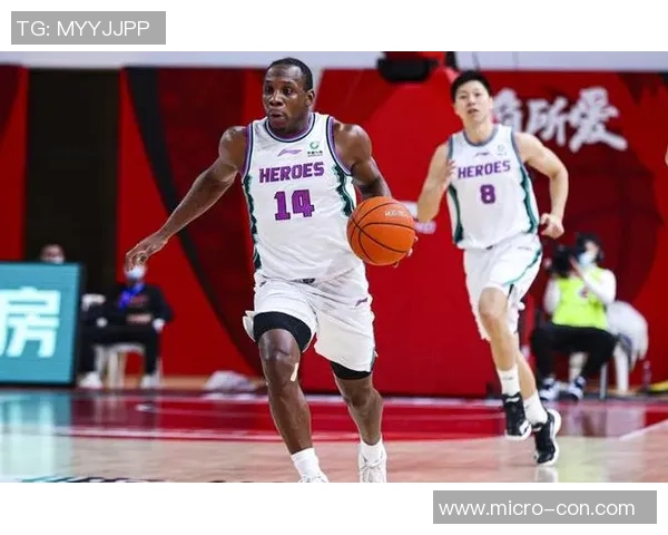 街舞评论：重庆街舞队的区域防守得失_1